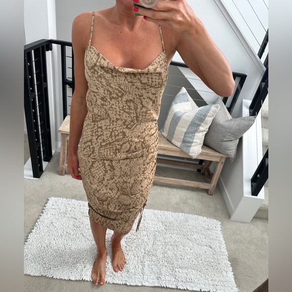 Forever 21 tan beige Snake Print Ruched Midi Dress with Spaghetti Straps Fall M - Picture 3 of 15